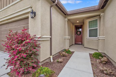 2015 N Stokes Ct, Visalia, CA 93291 photo 4