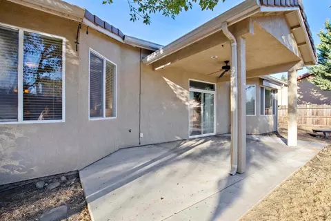 3749 E Cambridge Ct, Visalia, CA 93292 photo 26
