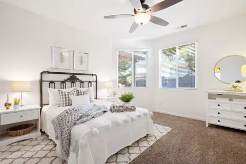 3749 E Cambridge Ct, Visalia, CA 93292 photo 19