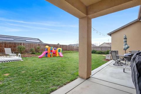 880 Legend Dr, Lemoore, CA 93245 photo 35