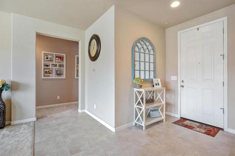 880 Legend Dr, Lemoore, CA 93245 photo 6