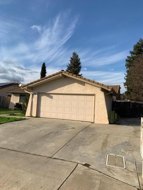 1255 Saginaw Ave, Clovis, CA 93612 photo 2