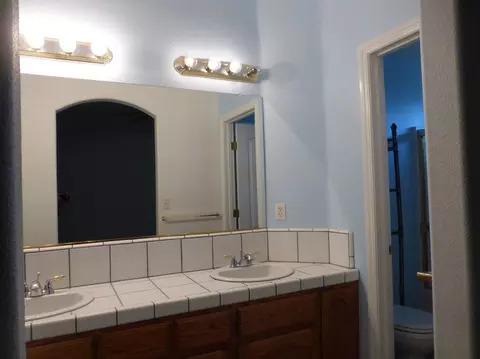 2427 E Beech Ave, Visalia, CA 93292 photo 14