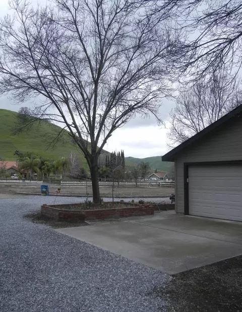 31906 Fritz Dr, Exeter, CA 93221 photo 6