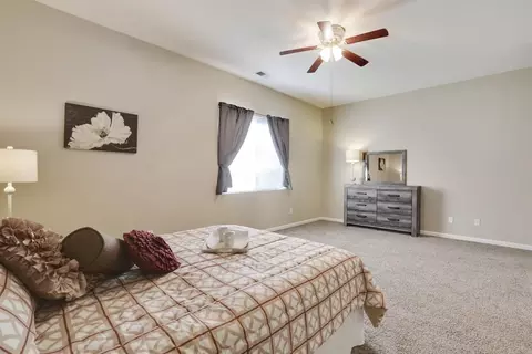 2275 Independence Pl, Hanford, CA 93230 photo 11