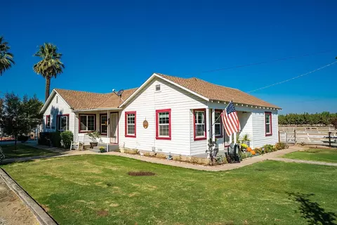 11460 16th Ave, Lemoore, CA 93245 photo 1