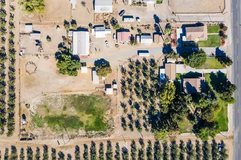 11460 16th Ave, Lemoore, CA 93245 photo 14
