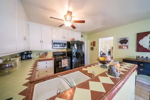 11460 16th Ave, Lemoore, CA 93245 photo 6