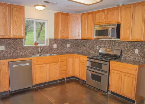 40478 Iris Rd, Squaw Valley, CA 93675 photo 12