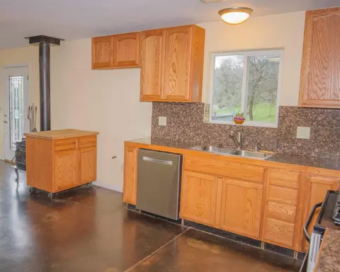 40478 Iris Rd, Squaw Valley, CA 93675 photo 13