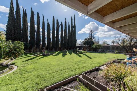 1341 E Laurel Ave, Tulare, CA 93274 photo 18