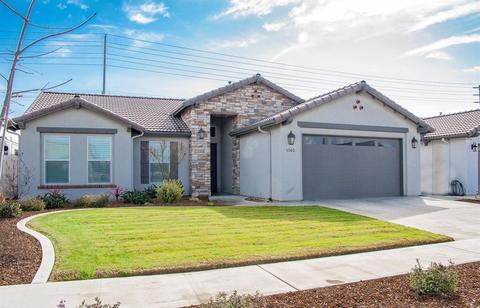 1502 Laredo St, Tulare, CA 93274 photo 1
