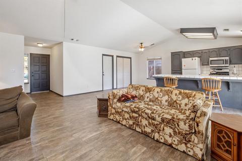 408 Jesse St, Exeter, CA 93221 photo 9