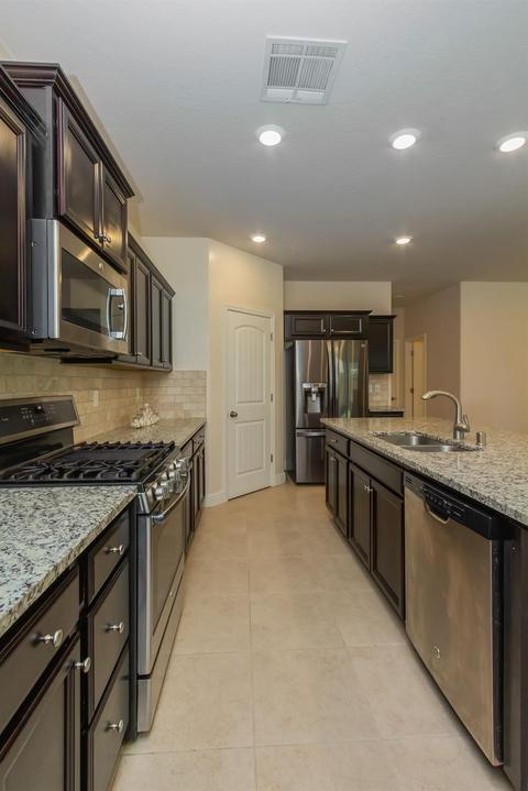 2139 La Canada Ave, Clovis, CA 93619 photo 8