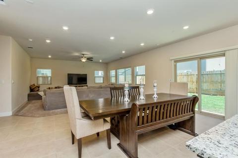 2139 La Canada Ave, Clovis, CA 93619 photo 6
