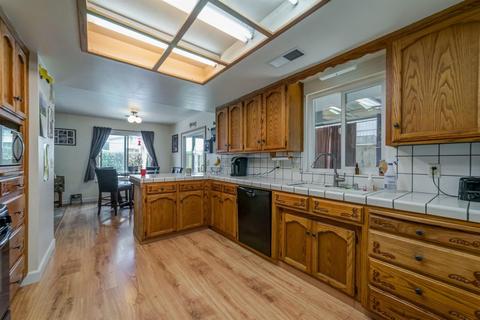 429 N Francis Ave, Exeter, CA 93221 photo 5