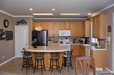 3824 E Cambridge Ave, Visalia, CA 93292 photo 5