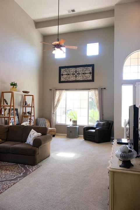 3824 E Cambridge Ave, Visalia, CA 93292 photo 2