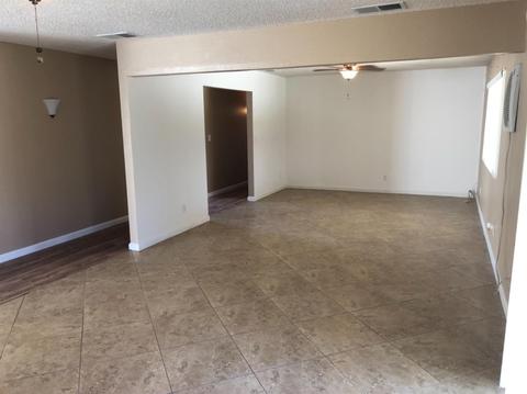527 E Sandra Ave, Tulare, CA 93274 photo 5