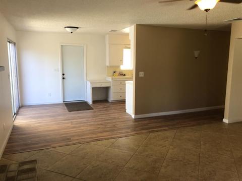 527 E Sandra Ave, Tulare, CA 93274 photo 6