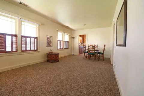 697 E Kern Ave, Tulare, CA 93274 photo 5