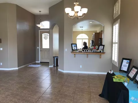 1209 Paradise Loop, Lemoore, CA 93245 photo 13