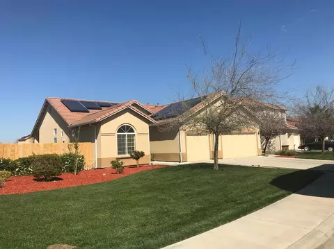 1209 Paradise Loop, Lemoore, CA 93245 photo 1