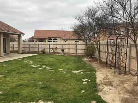 1209 Paradise Loop, Lemoore, CA 93245 photo 26