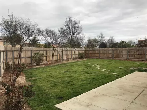 1209 Paradise Loop, Lemoore, CA 93245 photo 24