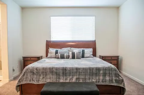 836 E Copper Ave, Visalia, CA 93292 photo 16