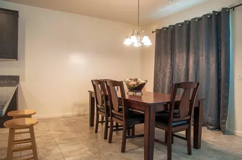 836 E Copper Ave, Visalia, CA 93292 photo 14