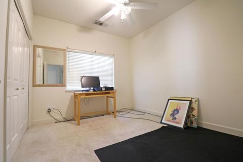 3938 E Howard Ave, Visalia, CA 93292 photo 12