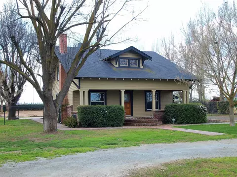 467 W Marinette Ave, Exeter, CA 93221 photo 3