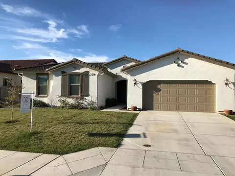 978 E Skylar Ave, Fowler, CA 93625 photo 1