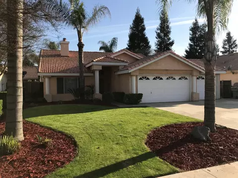 1629 E Parkview Ave, Visalia, CA 93292 photo 1