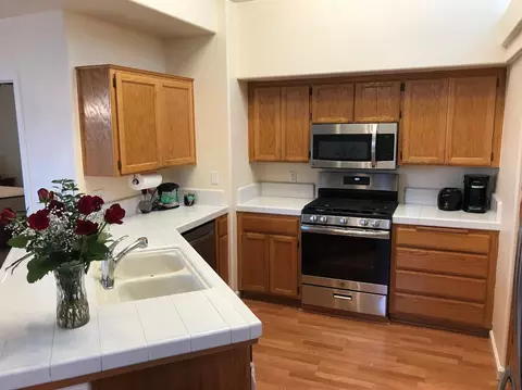 1629 E Parkview Ave, Visalia, CA 93292 photo 13
