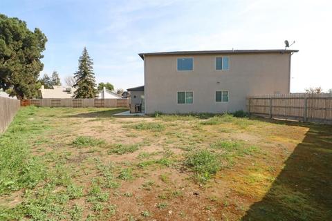 908 E Vine Ct, Visalia, CA 93292 photo 25