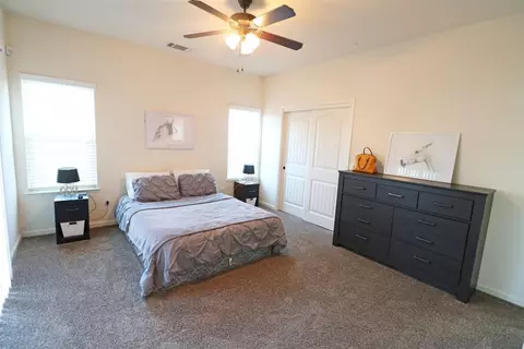 908 E Vine Ct, Visalia, CA 93292 photo 21