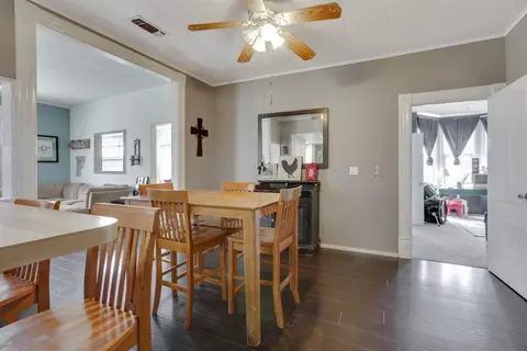 124 E Myrtle St, Hanford, CA 93230 photo 11