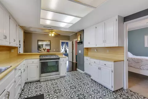 124 E Myrtle St, Hanford, CA 93230 photo 20
