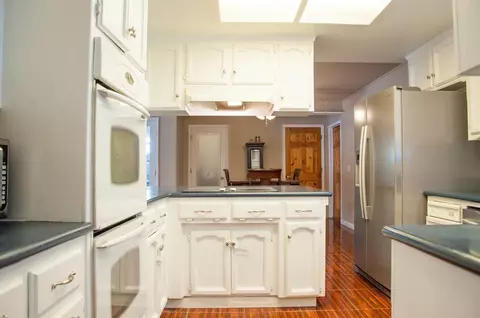 1901 E Mary Ave, Visalia, CA 93292 photo 8