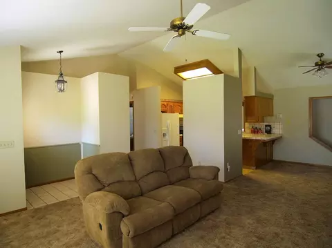 529 Gearey Ave, Exeter, CA 93221 photo 8