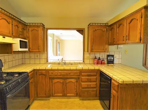 529 Gearey Ave, Exeter, CA 93221 photo 11
