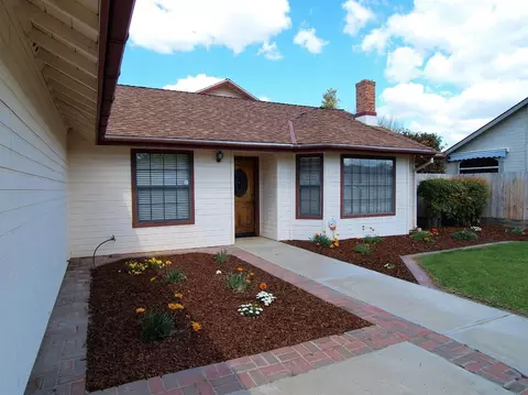 529 Gearey Ave, Exeter, CA 93221 photo 2