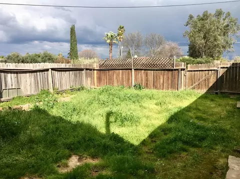 210 Vine St, Exeter, CA 93221 photo 11