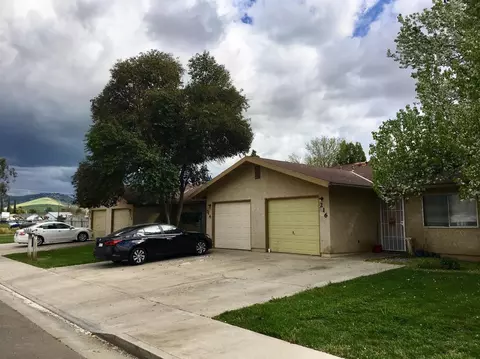 210 Vine St, Exeter, CA 93221 photo 3