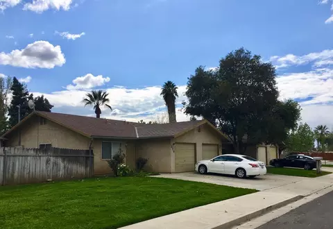 210 Vine St, Exeter, CA 93221 photo 1