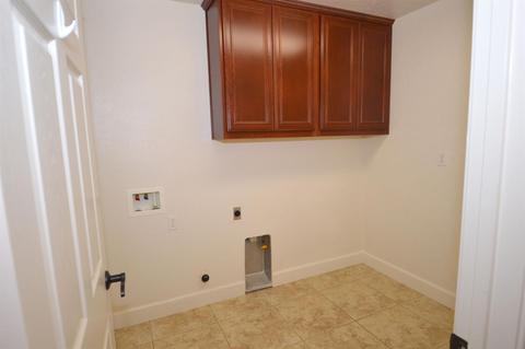 3069 Ryan Ave, Tulare, CA 93274 photo 9