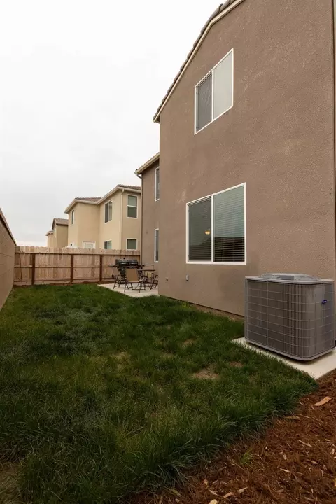 3941 Dearborn Ave, Clovis, CA 93619 photo 29