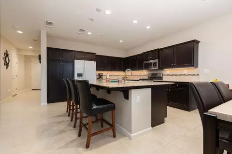 3941 Dearborn Ave, Clovis, CA 93619 photo 3